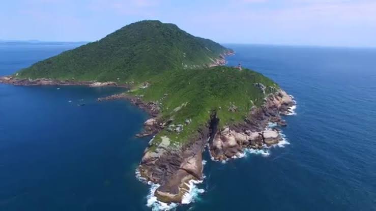 História do Monge da Ilha do Arvoredo
