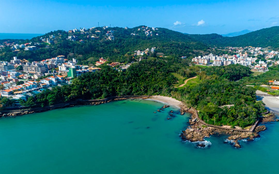 CONHECENDO BOMBINHAS A PÉ                                                                   